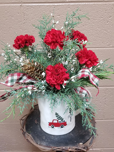 Florist «Amazing Petals», reviews and photos, 125 S Broadway St, Lake Orion, MI 48362, USA