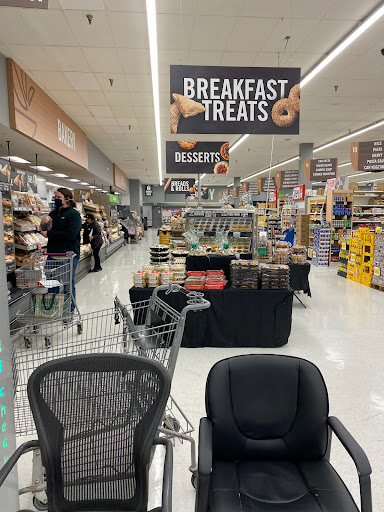 Supermarket «Giant», reviews and photos, 18250 Flower Hill Way, Gaithersburg, MD 20879, USA