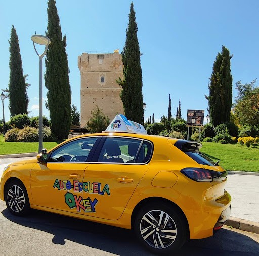 AUTOESCUELA OKEY en Arroyomolinos provincia Madrid
