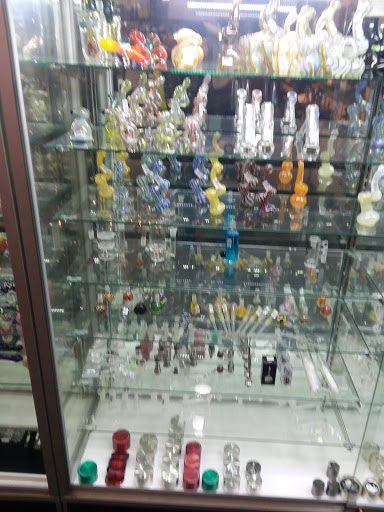 Tobacco Shop «Wizard Smoke Shop», reviews and photos, 39 Newark Pompton Turnpike, Little Falls, NJ 07424, USA