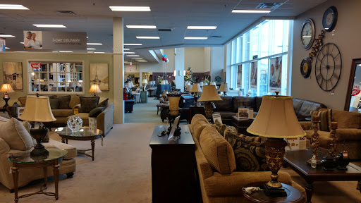 Furniture Store «Raymour & Flanigan Furniture and Mattress Store», reviews and photos, 150 Harmon Meadow Blvd, Secaucus, NJ 07094, USA