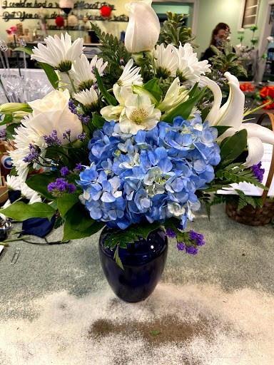 Florist «Cape Winds Florist», reviews and photos, 860 Broadway, Cape May, NJ 08204, USA