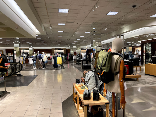 Department Store «Nordstrom Downtown Portland», reviews and photos, 701 SW Broadway, Portland, OR 97205, USA