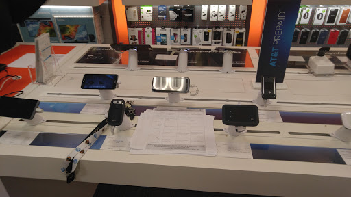 Shopping Mall «River Oaks Center», reviews and photos, 96 River Oaks Center Dr, Calumet City, IL 60409, USA