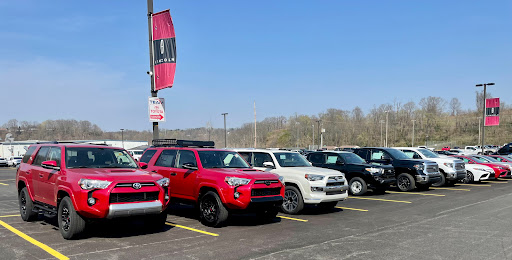 Used Car Dealer «Team Toyota», reviews and photos, 905 Brady Ave, Steubenville, OH 43952, USA