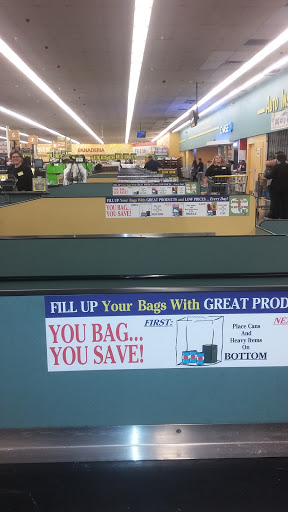 Grocery Store «Food 4 Less», reviews and photos, 2090 S Garey Ave, Pomona, CA 91766, USA