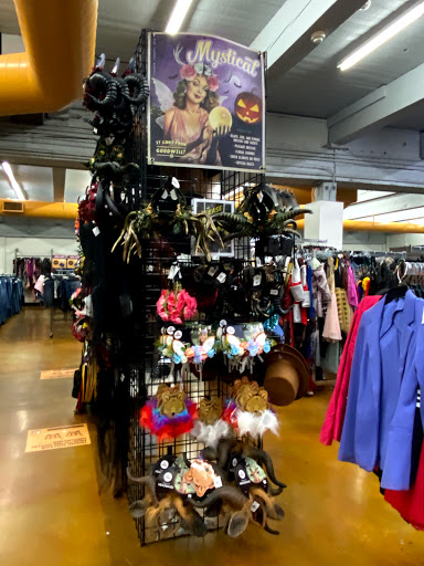 Thrift Store «Goodwill Store», reviews and photos, 23740 El Toro Rd e, Lake Forest, CA 92630, USA