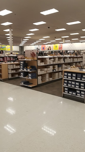 Department Store «Target», reviews and photos, 474 Chamberlain Hwy, Meriden, CT 06451, USA