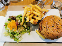 Hamburger du Restaurant Brasserie Tabac Le Français à Issoire - n°11
