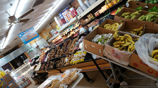 Grocery Store «El Oso Blanco Super Market», reviews and photos, 3611 W Hillsborough Ave, Tampa, FL 33614, USA