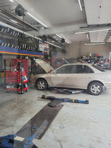 Auto Repair Shop «Airport Exxon», reviews and photos, 12257 Jefferson Ave, Newport News, VA 23602, USA