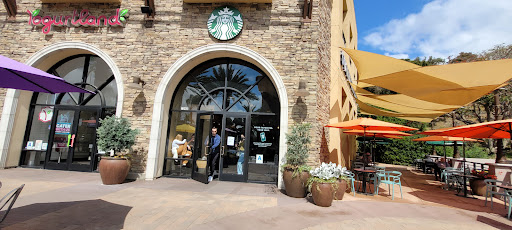 Shopping Mall «Flower Hill Promenade», reviews and photos, 2720 Via De La Valle, Del Mar, CA 92014, USA