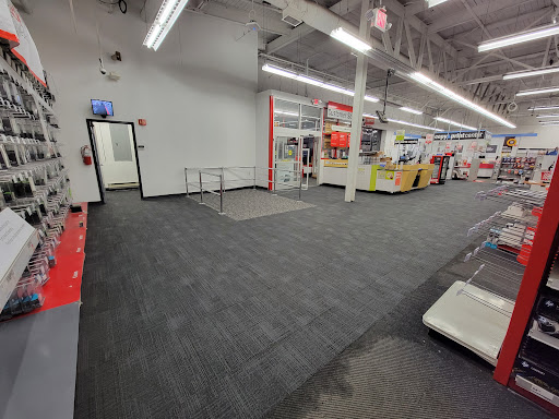 Office Supply Store «Staples», reviews and photos, 17410 Mack Ave, Grosse Pointe, MI 48230, USA