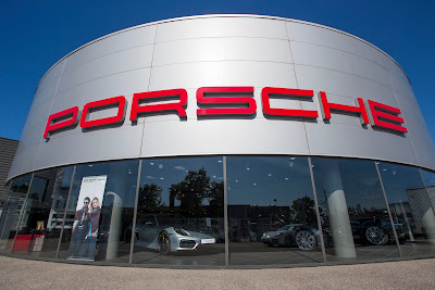 Centre Porsche Lyon Nord Groupe Sonauto à Champagne-au-Mont-d'Or
