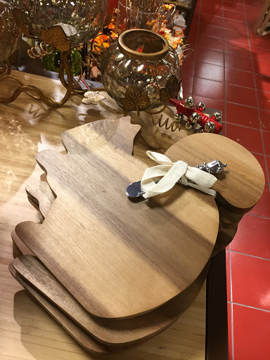 Home Goods Store «Pier 1 Imports», reviews and photos, 4165 Shelbyville Rd, Louisville, KY 40207, USA