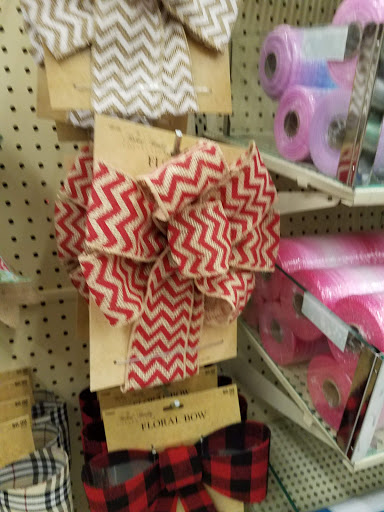 Craft Store «Hobby Lobby», reviews and photos, 6565 N Blackstone Ave, Fresno, CA 93710, USA