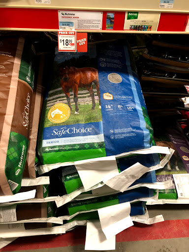 Home Improvement Store «Tractor Supply Co.», reviews and photos, 6365 Brockport Spencerport Rd, Brockport, NY 14420, USA