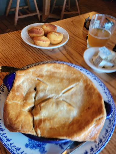 American Restaurant «Cracker Barrel Old Country Store», reviews and photos, 13561 SW 17th Ct, Ocala, FL 34473, USA