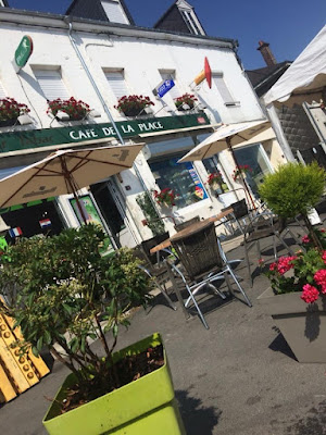 Café de la Place LIART à Liart