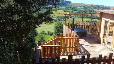 Les cabanes du Puy Mary à Cheylade