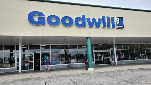 Goodwill Industries, 1500 Canton Rd, Lakemore, OH 44250, Non-Profit Organization