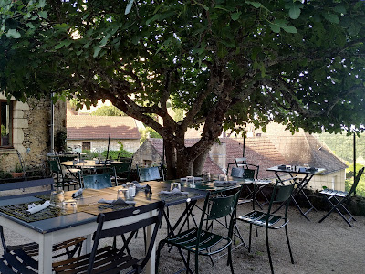 Les machicoulis à Castelnaud-la-Chapelle