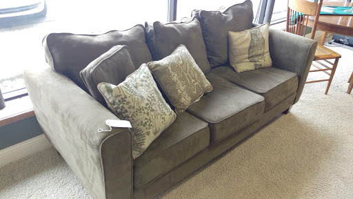 Thrift Store «Youth for Christ Store & Donation Center», reviews and photos, 11124 Chicago Dr, Zeeland, MI 49464, USA