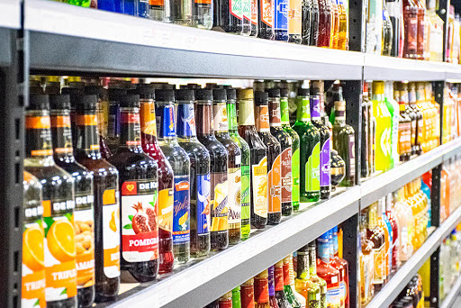 Liquor Store «Shoregate Beverage & Liquor», reviews and photos, 30498 Lakeshore Blvd, Willowick, OH 44095, USA