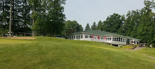 Golf Course «The Emerald Golf Course», reviews and photos, 2300 W Maple Rapids Rd, St Johns, MI 48879, USA