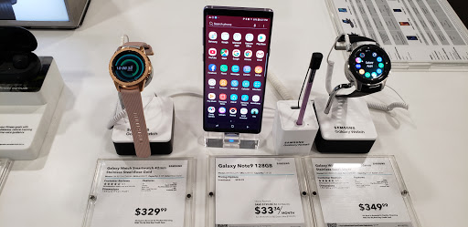 Electronics Store «Best Buy», reviews and photos, 900 E Golf Rd, Schaumburg, IL 60173, USA