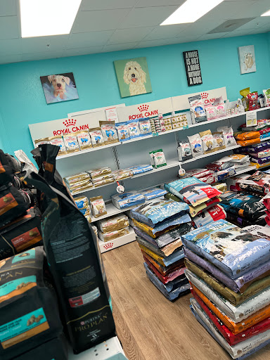 Pet Store «Bark Life Market», reviews and photos, 11220 Park Blvd N, Seminole, FL 33772, USA