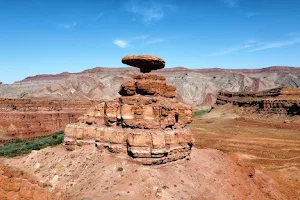 Mexican Hat Rock image