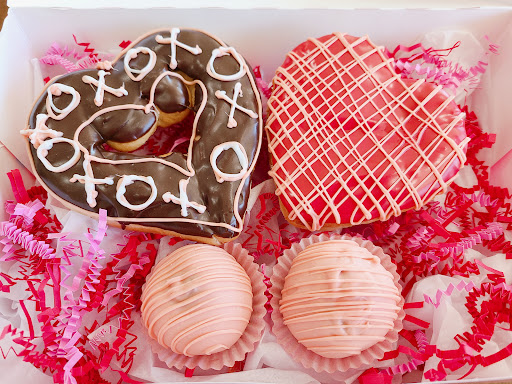 Donut Shop «Sara Donut», reviews and photos, 1301 W Glade Rd # 116, Euless, TX 76039, USA