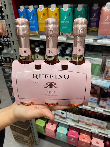 Wine Store «Luekens Liquors», reviews and photos, 3163 Curlew Rd, Oldsmar, FL 34677, USA