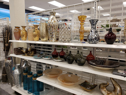 Clothing Store «Ross Dress for Less», reviews and photos, 2327 Street Rd, Bensalem, PA 19020, USA