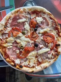 Plats et boissons du Pizzas à emporter Vallé Pizza à Collonges-sous-Salève - n°12