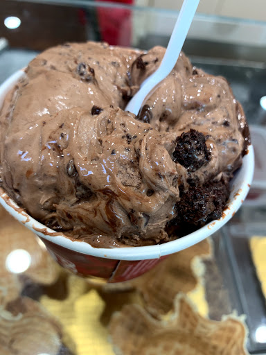 Ice Cream Shop «Cold Stone Creamery», reviews and photos, 13027 Worldgate Dr, Herndon, VA 20170, USA