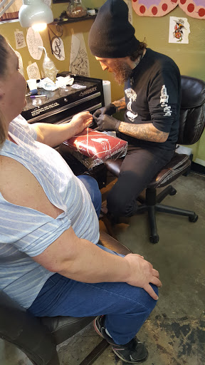 Tattoo Shop «All American Tattoo», reviews and photos, 1742 Center St NE #1748, Salem, OR 97301, USA