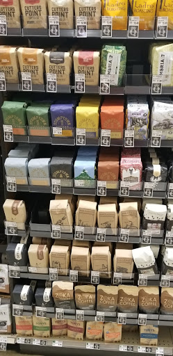 Grocery Store «Quality Food Center», reviews and photos, 6940 Coal Creek Pkwy SE, Newcastle, WA 98059, USA