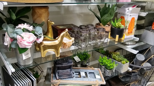 Department Store «HomeGoods», reviews and photos, 43 Woodbridge Center Dr, Woodbridge, NJ 07095, USA