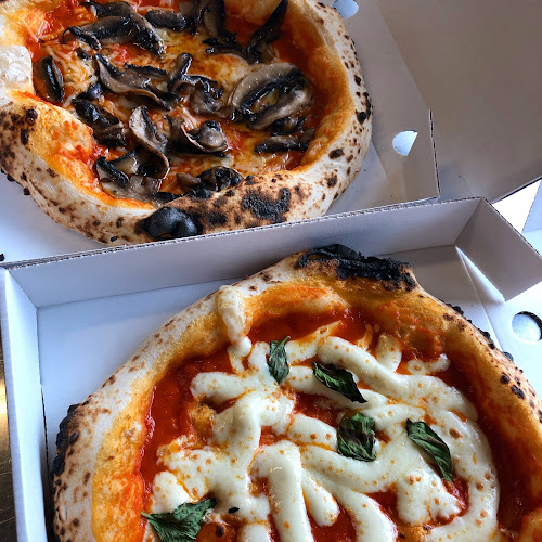 Reviews of Luisa's in Manchester - Pizza