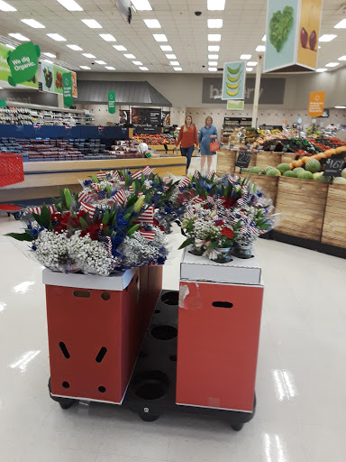 Shopping Mall «Richardson Square», reviews and photos, 501 S Plano Rd, Richardson, TX 75081, USA