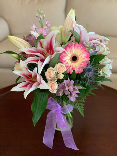 Florist «Lake Zurich Florist», reviews and photos, 34 E Main St, Lake Zurich, IL 60047, USA