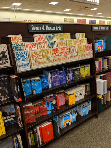Book Store «Barnes & Noble», reviews and photos, 5249 State St, Murray, UT 84107, USA