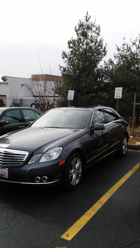 Mercedes Benz Dealer «Mercedes-Benz of Alexandria», reviews and photos, 200 S Pickett St, Alexandria, VA 22304, USA
