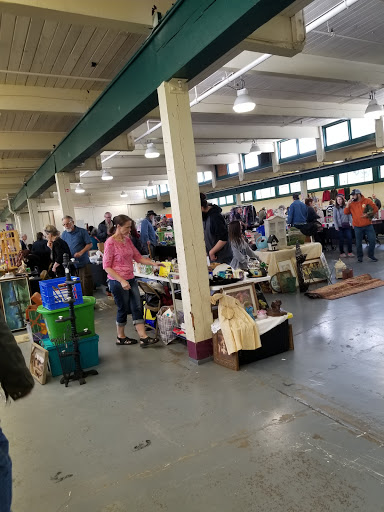 Picc-A-Dilly Flea Market