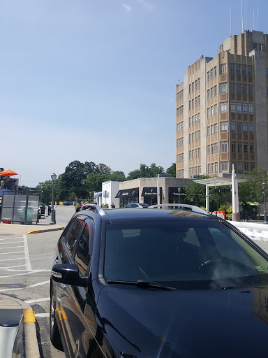 Computer Store «Apple Suburban Square», reviews and photos, 61 Saint James Pl, Ardmore, PA 19003, USA