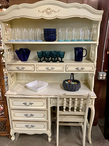 Thrift Store «Empty the Nest», reviews and photos, 8812 7th Ave N, Golden Valley, MN 55427, USA