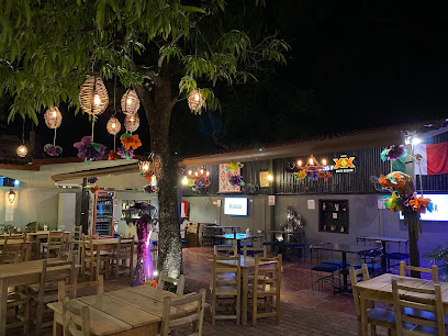 Restaurante Bar Jaguar - Galeana, Niños Heroes &, Rotarios, 79000 Cd Valles, S.L.P., Mexico