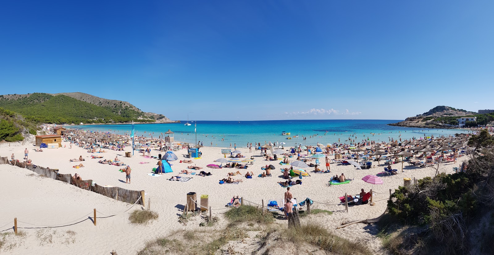 Photo de Plage de S'Agulla zone des équipements